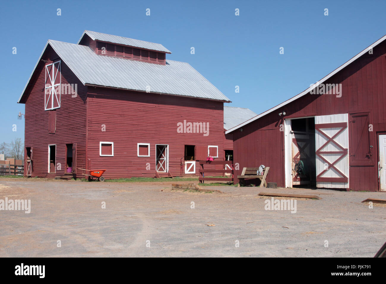 Horse stable and barn in Virginia, USA Stock Photo Alamy