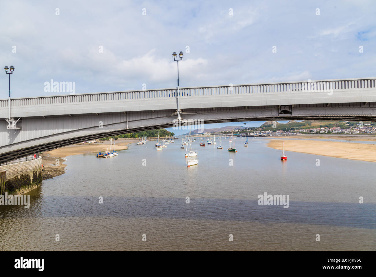 Conwy suspension bridge hi-res stock photography and images - Alamy