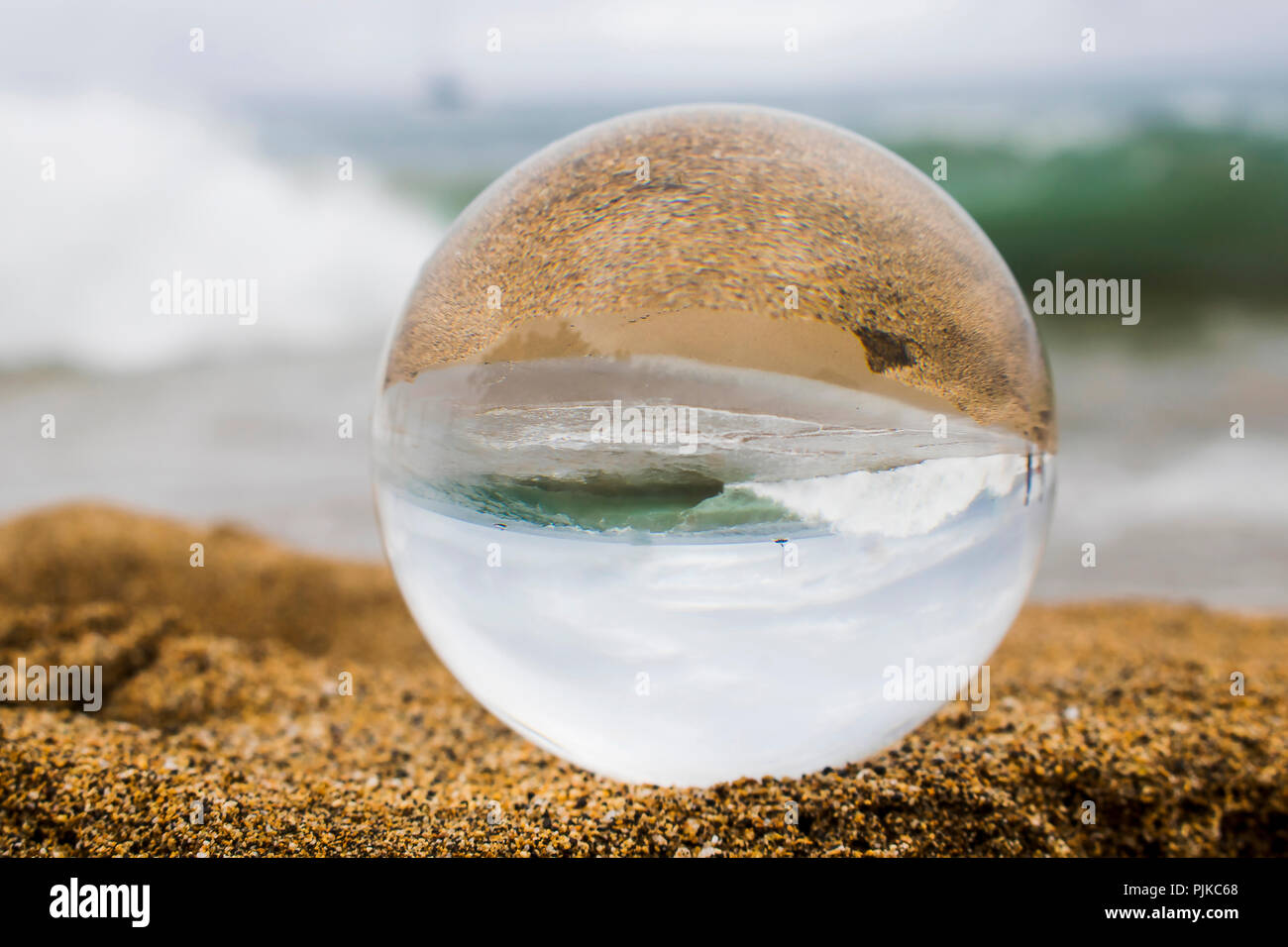 Ball glass breaking hires stock photography and images Alamy
