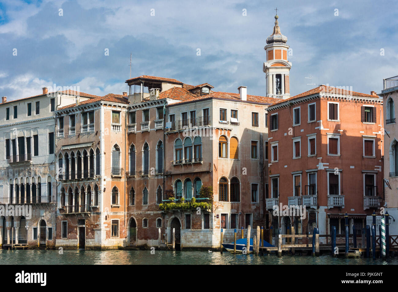 Townscape with grand canal hi-res stock photography and images - Alamy