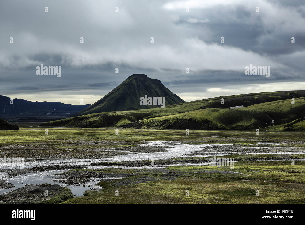 Iceland, Fjallabak, volcanic cone Maellifell, Holmsa River, Holmsarbotnar Moorland, gloomy mood, Stock Photo