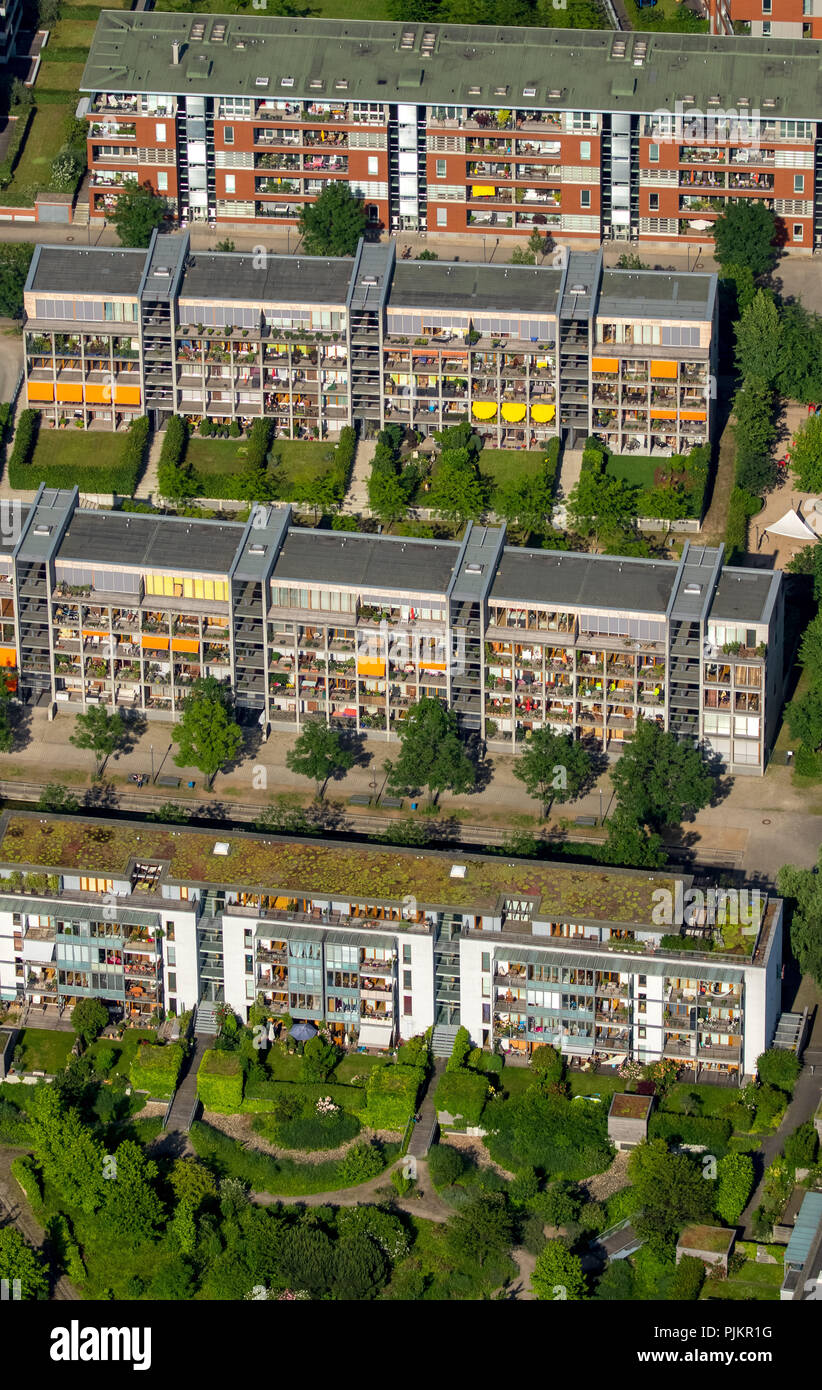 Top class residential area, Innenhafen condominiums Hansegracht and Speicherergracht in the Duisburg Innenhafen, Duisburg, Ruhr area, North Rhine-Westphalia, Germany Stock Photo