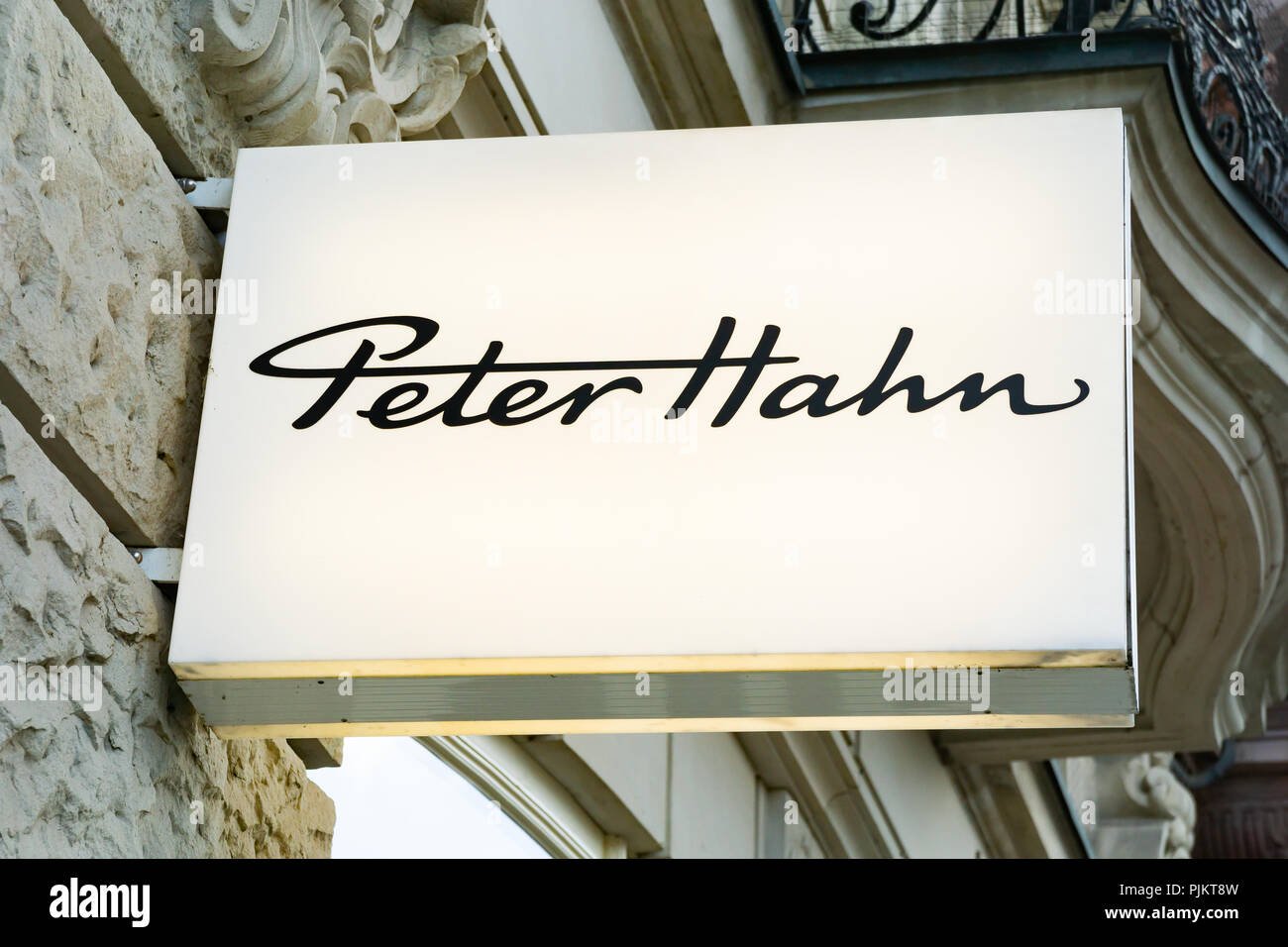 Wiesbaden, Germany - June 03 2018: PETER HAHN logo on a facade. PETER HAHN  High quality fashion for men and women in Germany Stock Photo - Alamy