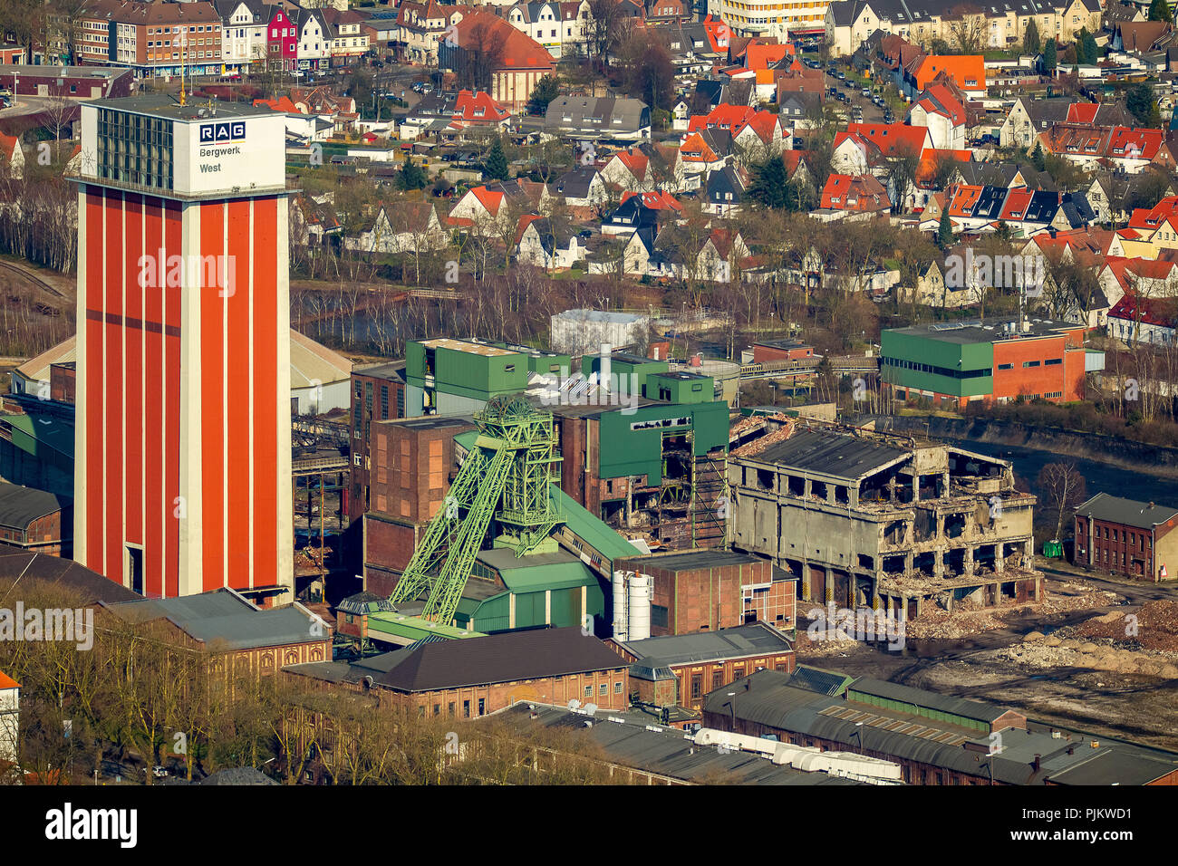 Collier Friedrich Heinrich Schacht 1/2 with laundry, demolition, headframe, Kamp-Lintfort, Lower Rhine, North Rhine-Westphalia, Germany Stock Photo