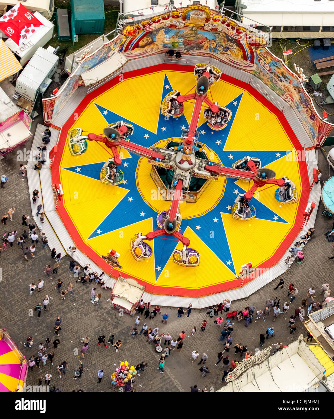 Cranger Kirmes 2016, largest funfair in the Ruhr area, carousel Circus 