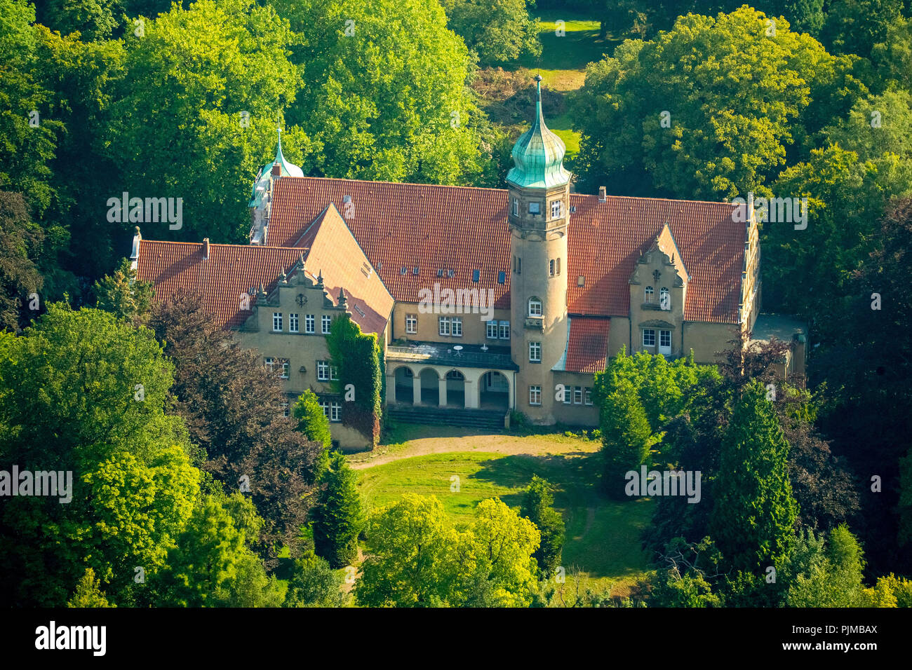 Water castle Uhlenburg, Löhne, East Westphalia, North Rhine-Westphalia, Germany Stock Photo