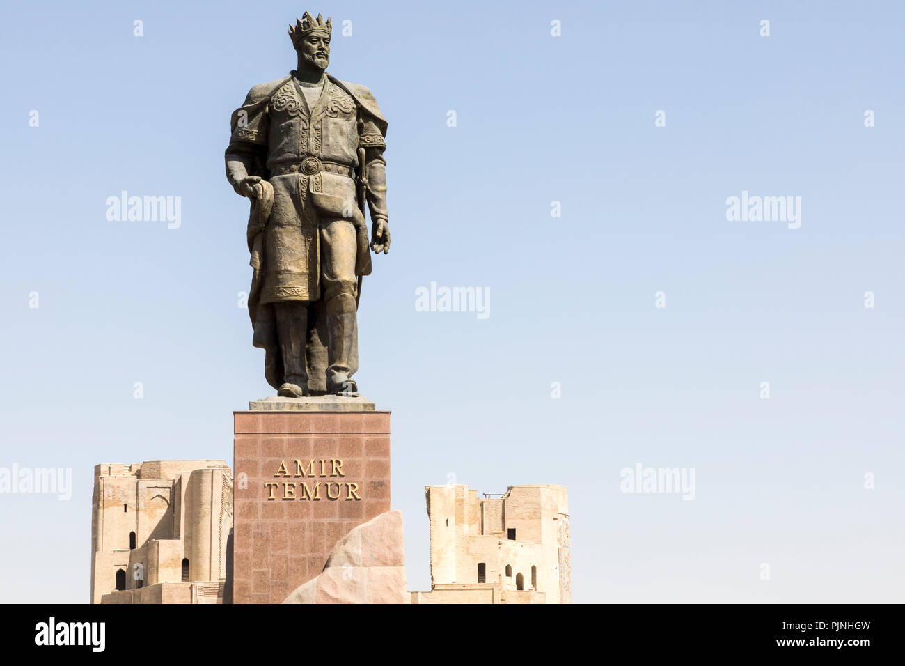 The monument to the Turco-Mongol conqueror Amir Timur in Shahrisabz,  Uzbekistan Stock Photo - Alamy