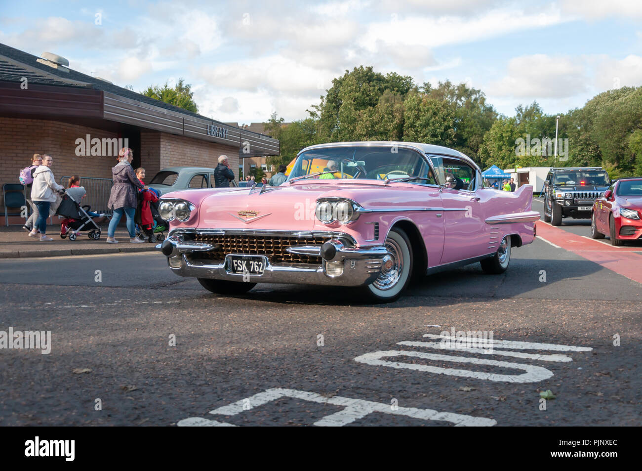 Cadillac Car Shows >> Glasgow Scotland Uk 8th September 2018 Pink Cadillac On Cadillac Car Shows >> Glasgow Scotland Uk 8th September 2018 Pink Cadillac On