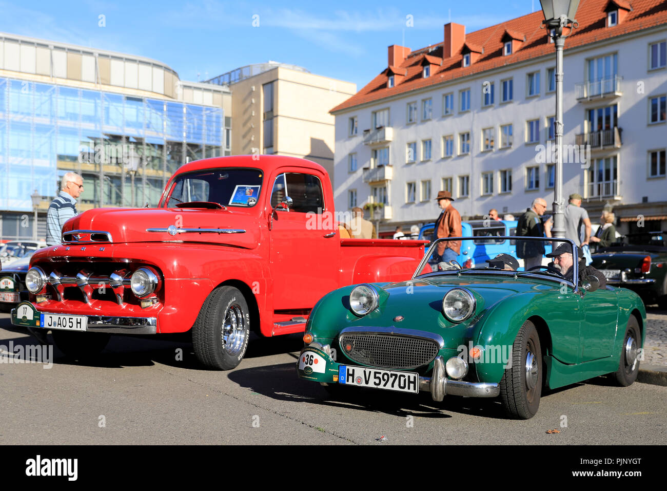 Magdeburg Germany 08th Sep 18 Vehicles Stand At The Start Of The Old Timer Exit On