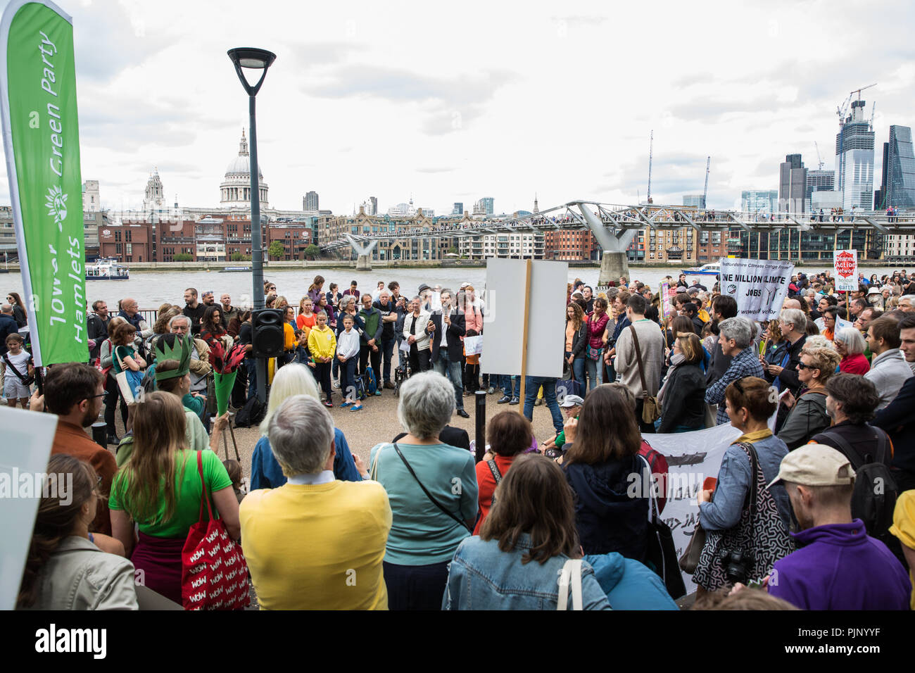 London, UK. 8th Sep, 2018. Environmental campaigners hold a rally ...