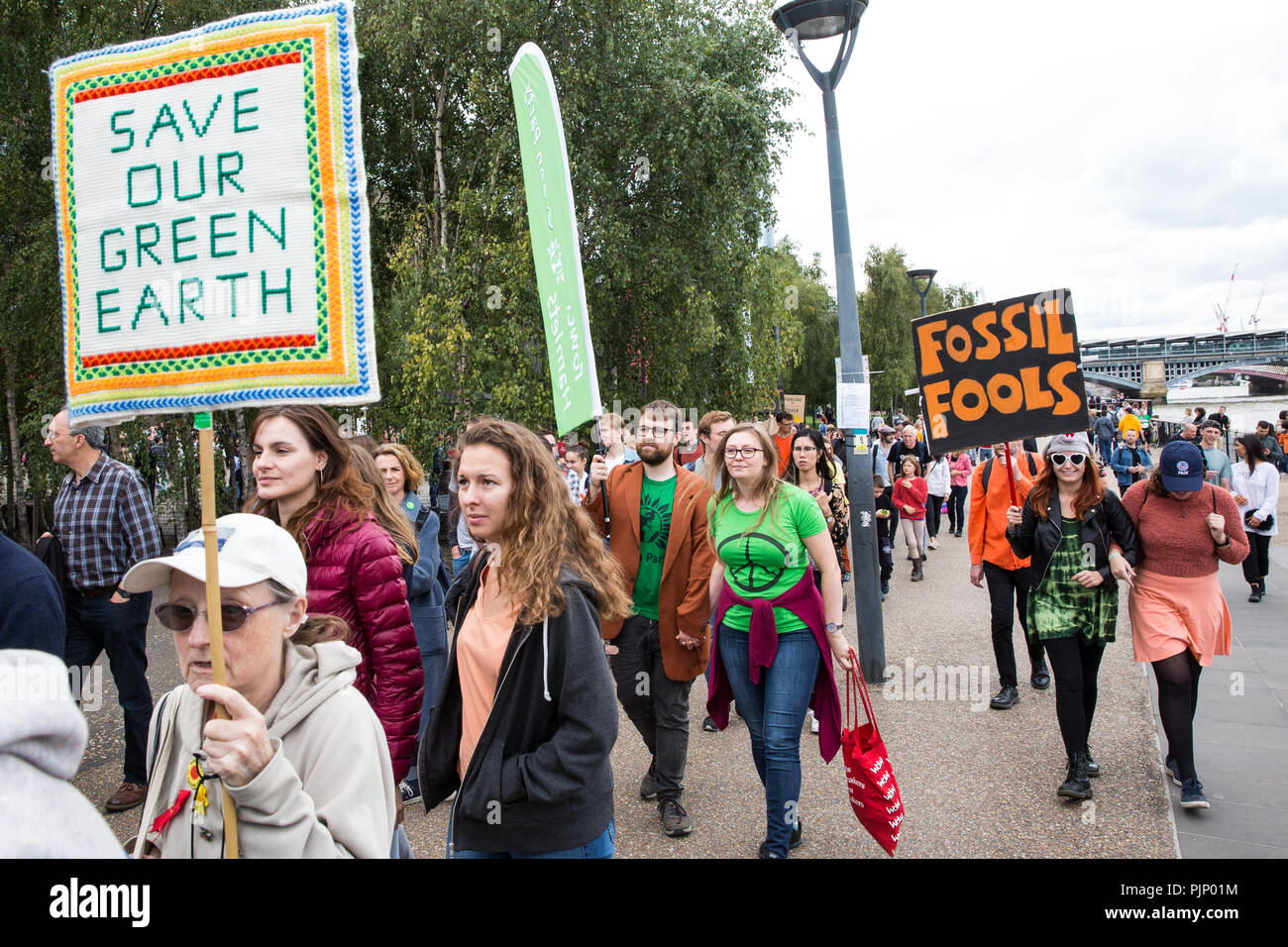 London, UK. 8th Sep, 2018. Environmental campaigners hold a rally ...