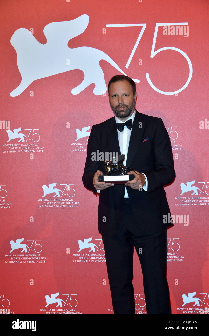 Venice, Italy. 08th Sep, 2018. 75th Venice Film Festival, Photocall Award Ceremony Winners. Pictured: Yorgos Lanthimos - the Silver Lion Grand Jury Prize Credit: Independent Photo Agency/Alamy Live News Stock Photo