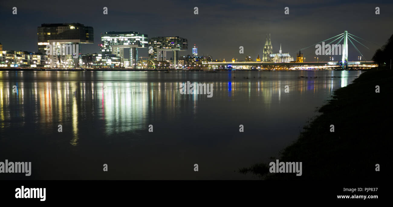 Hochwasser rhein hi-res stock photography and images - Alamy
