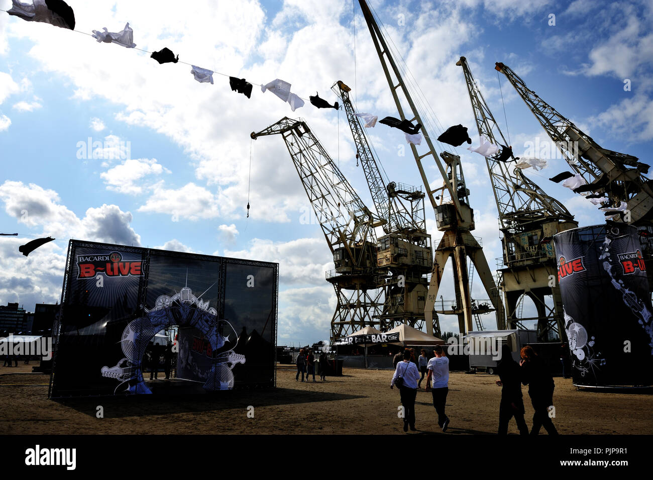 Daytime impressions of the electronic music festival Laundry Day in