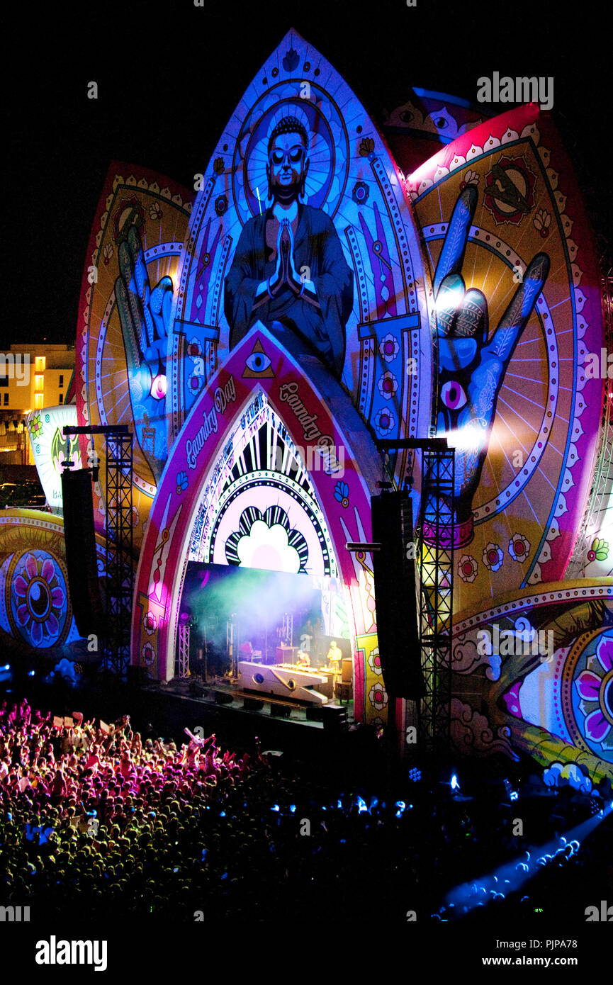 Ambiance impressions of the Laundry Day 2012 festival in Antwerp