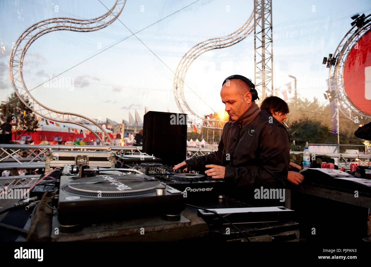 Ambiance impressions of the Laundry Day techno festival in Antwerp