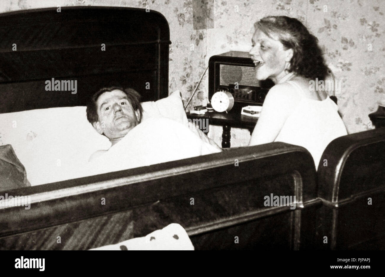 1940s woman and man hi-res stock photography and images - Alamy