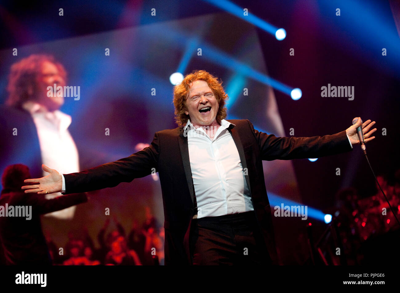MICK HUCKNALL,直筆サイン入り, SIMPLY RED, 新品未開封 Mick Hucknall of Simply Red Original 1990s Eastwest Records