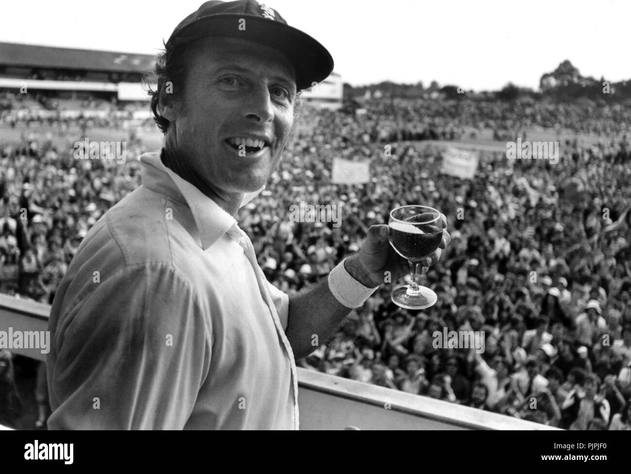 Geoff Boycott celebrates his 100th 100 at Headingley, Leeds in 1977 Stock Photo