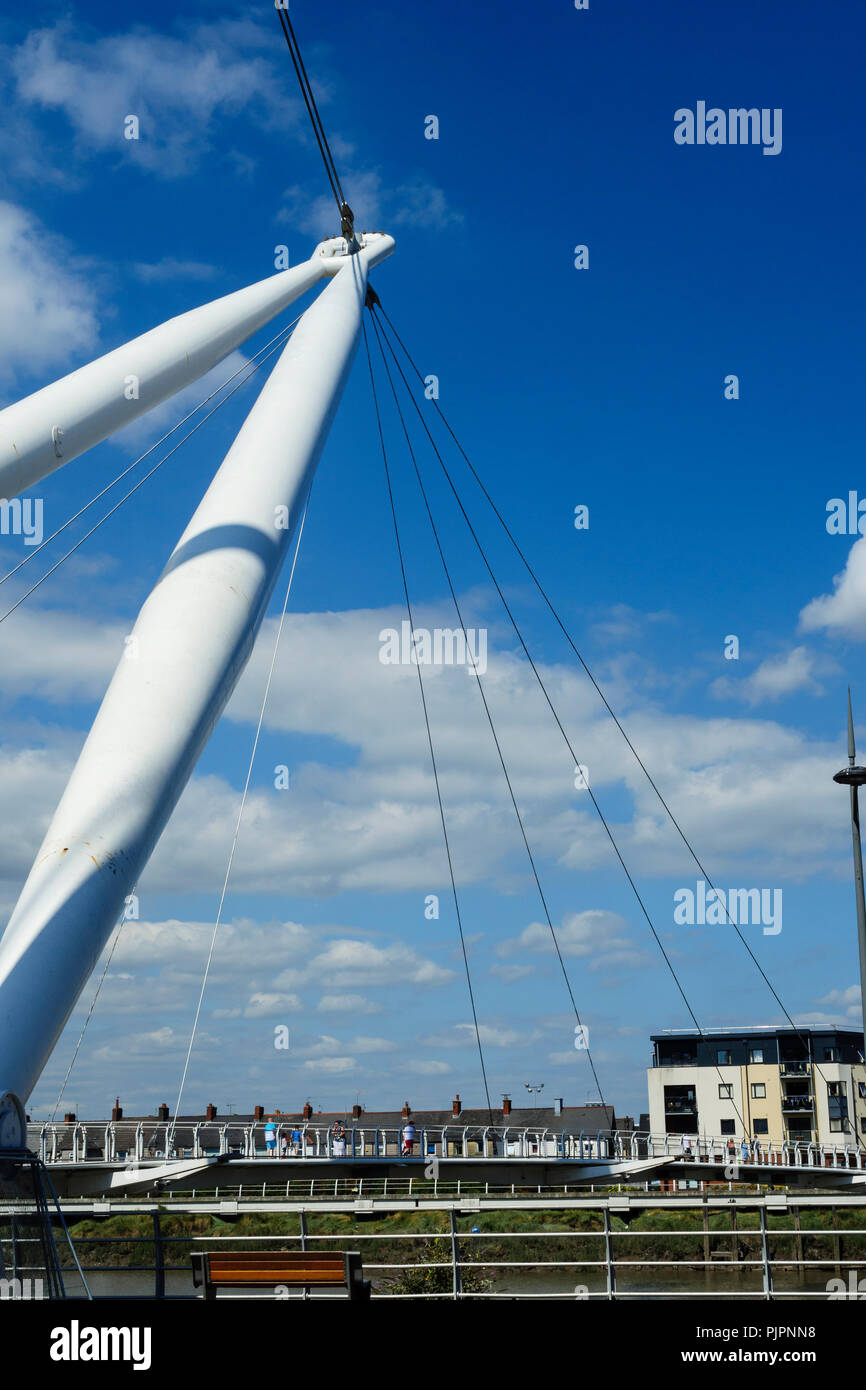 Footbridge footbridge hires stock photography and images Alamy