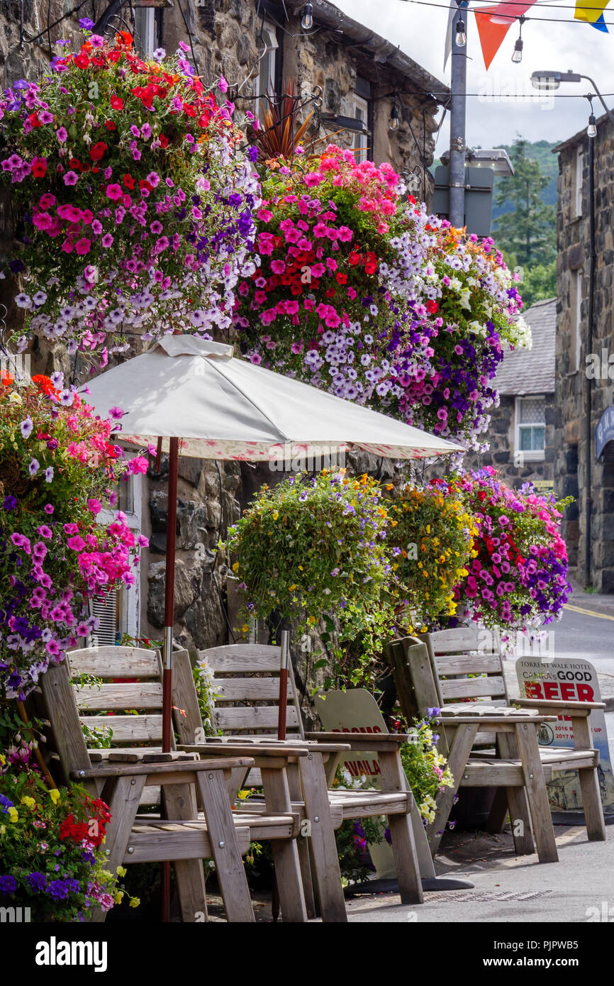 Torrent Walk Hotel Hi-Res Stock Photography And Images - Alamy