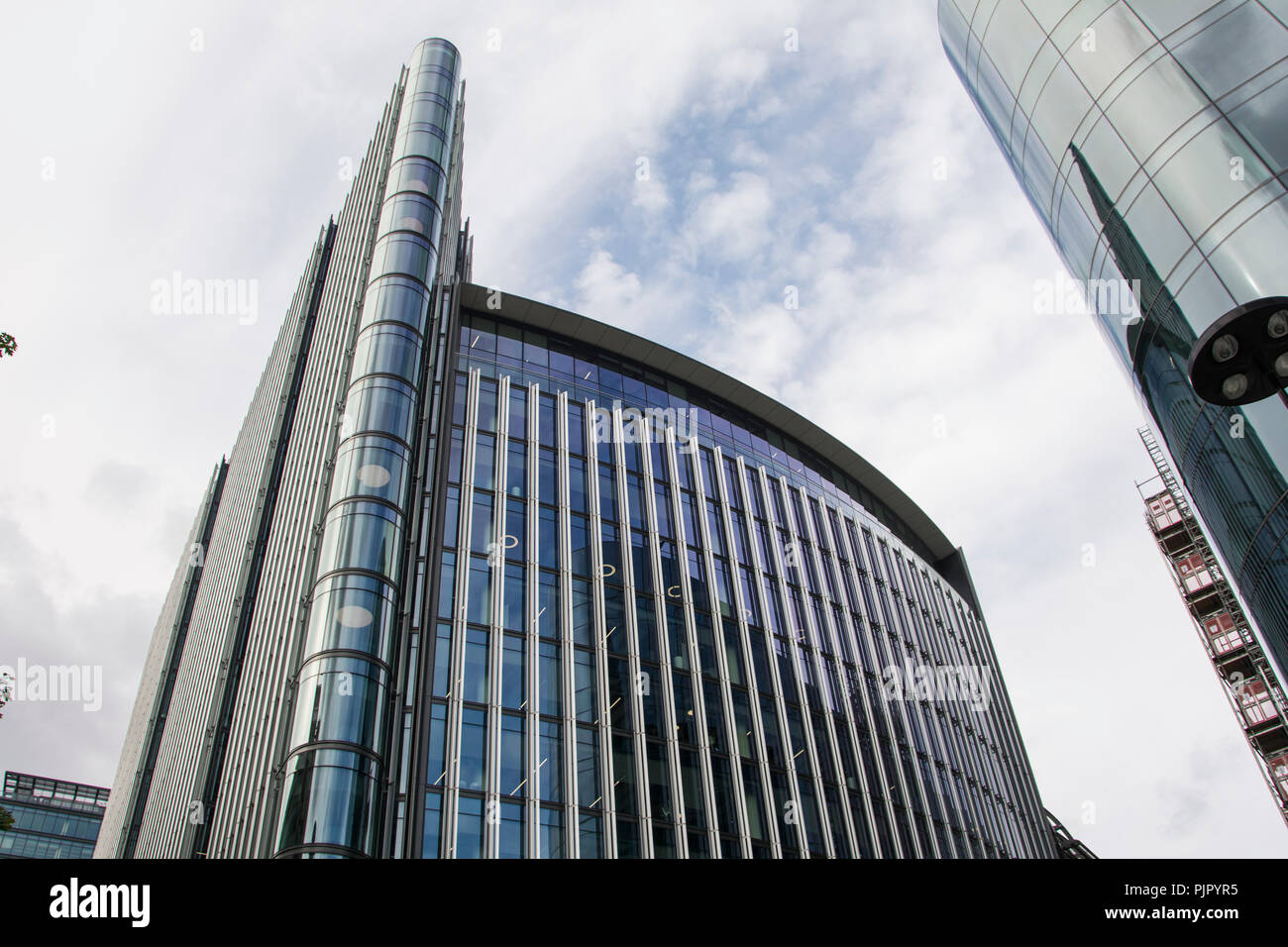 new-deloitte-headquarters-stonecutter-court-city-of-london-england