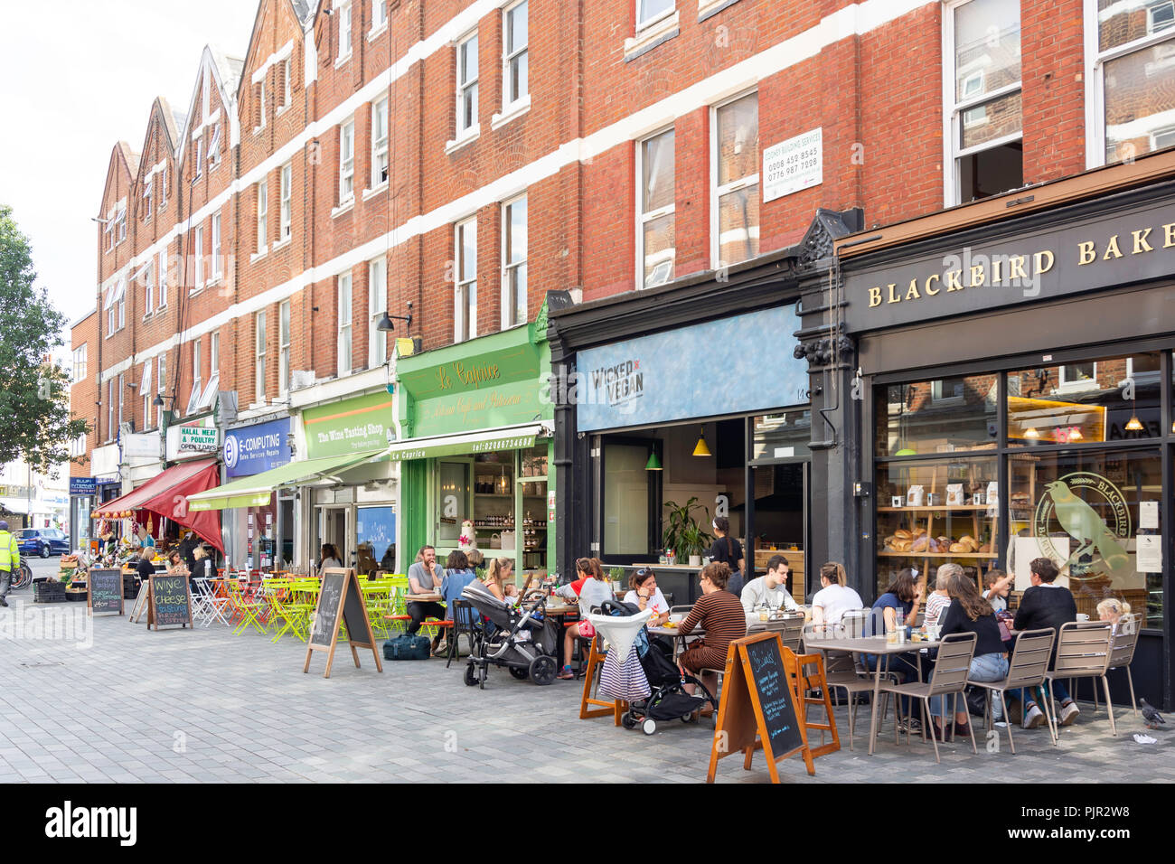 Outdoor restaurants, Hildreth Street, Balham, London Borough of Wandsworth, Greater London, England, United Kingdom Stock Photo