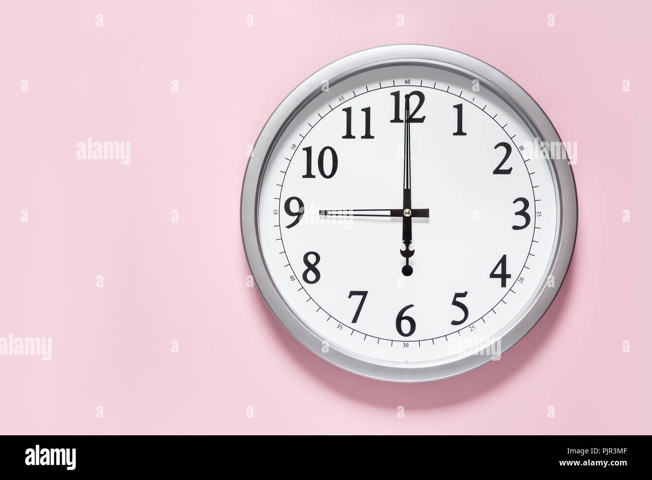 9 O Clock High Resolution Stock Photography And Images Alamy 9 O Clock High Resolution Stock Photography And Images Alamy