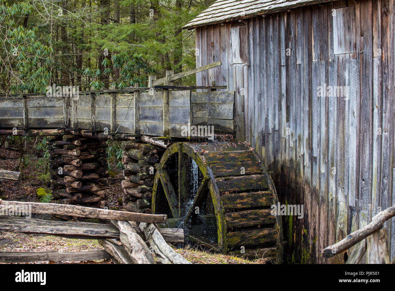 Wooden buildings at Cades Cove in Tennessee Stock Photo