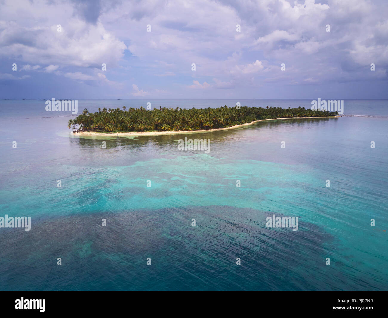 Drone tourism tropical island beach hi-res stock photography and images ...
