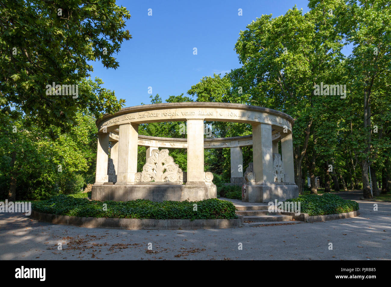 The Jokai Mor mausoleum in the Kerepesi Cemetery (Fiume Road National Graveyard), Budapest, Hungary. Stock Photo