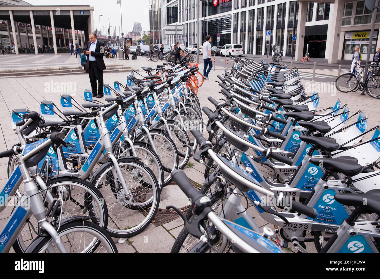 Europe, Germany, Cologne, bicycles to rent at Breslauer square at the main  station, Ford-Pass-Bike, DB Call a Bike. Europa, Deutschland, Koeln, Mietf  Stock Photo - Alamy