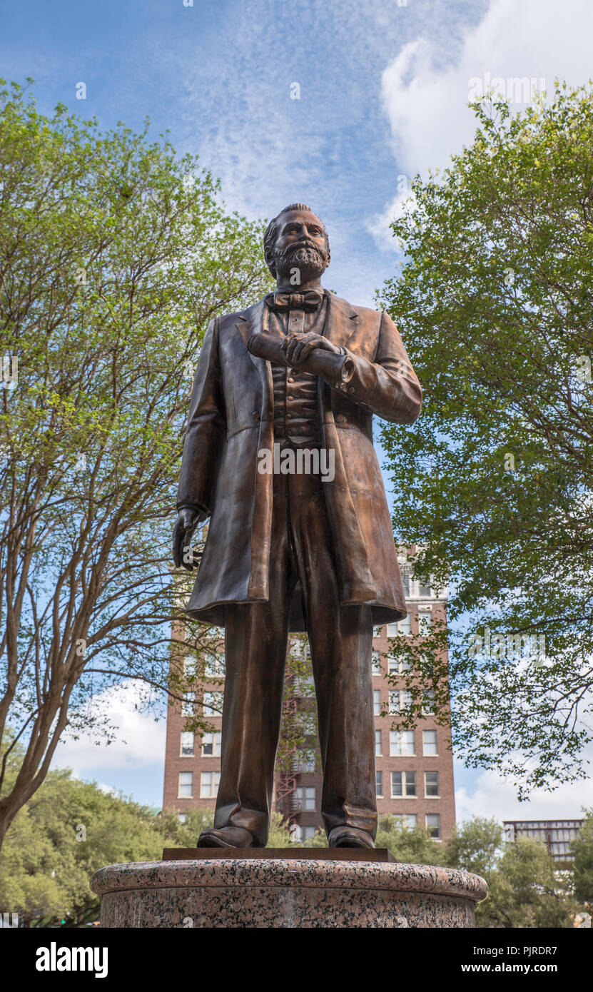 Thomas Claiborne Frost aka T.C. Frost, founder of Frost Bank, statue by Robert Dean, 2001, in San Antonio, Texas, USA Stock Photo
