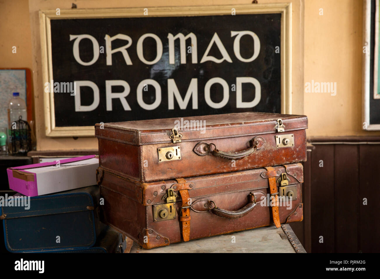 Ireland, Co Leitrim, Dromod, Cavan and Leitrim railway museum old luggage in ticket office Stock Photo