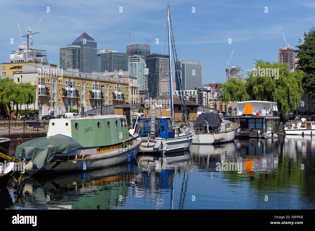 Surrey dock hires stock photography and images Alamy