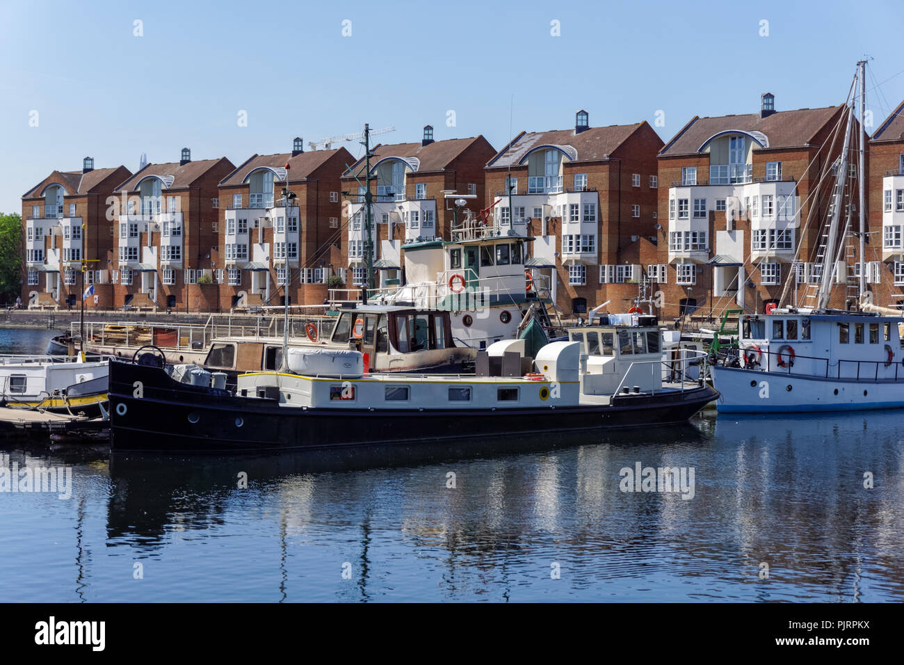 Surrey quays london dock hires stock photography and images Alamy