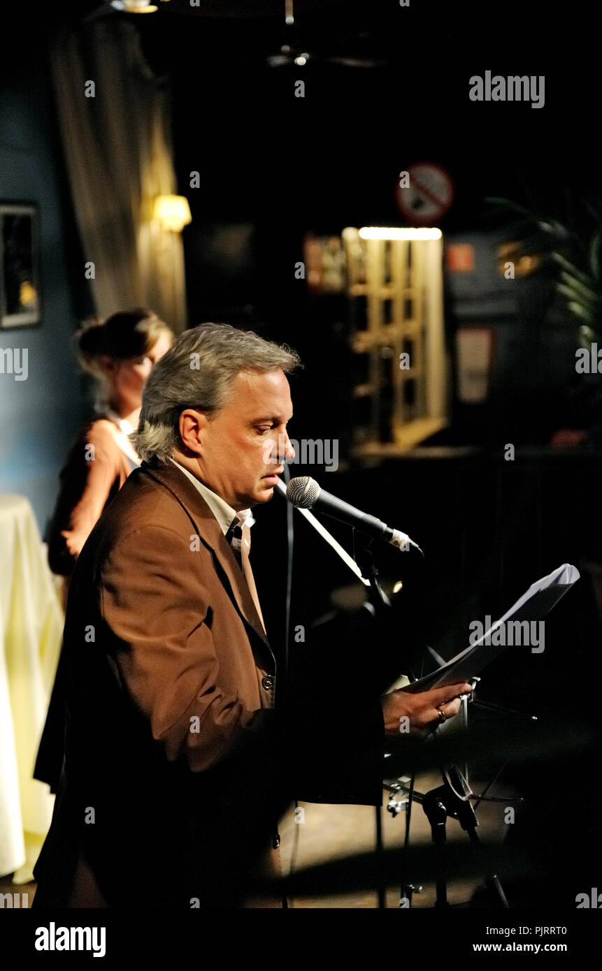 Pat Donnez During His Tribute To The Author Louis Paul Boon On The Zuiderzinnen Festival In Antwerp Belgium 21 09 2008 Stock Photo Alamy