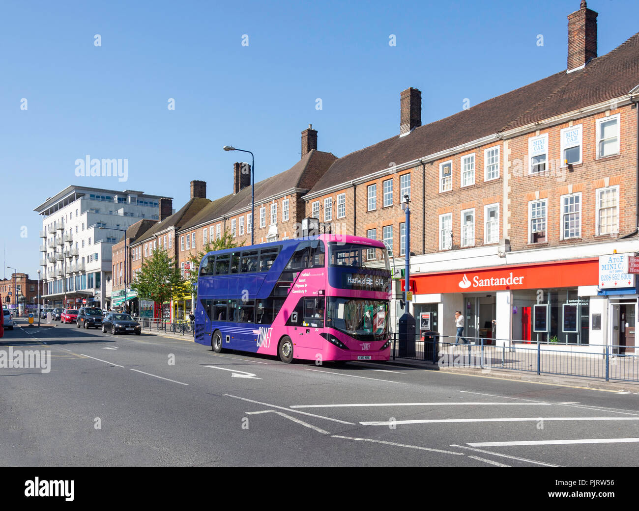 Station Road, Edgware, London Borough of Barnet, Greater London, England, United Kingdom Stock Photo
