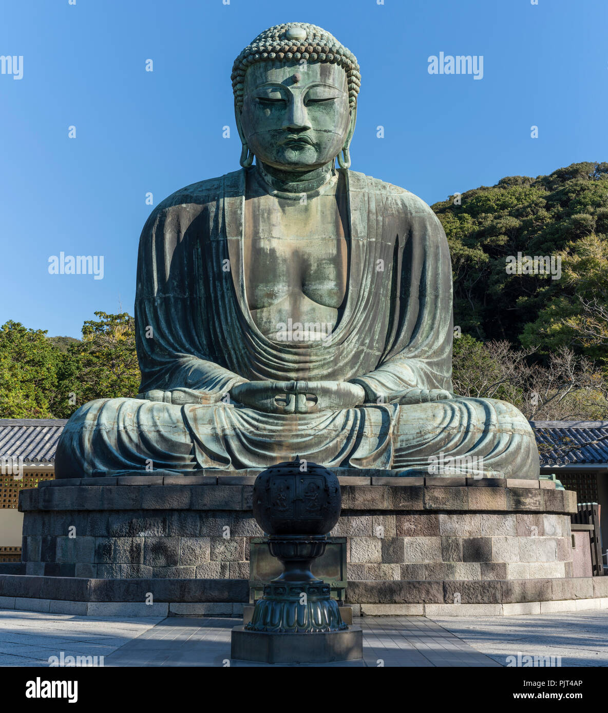 The Daibutsu (Great Buddha) statue at Kotokuin, a temple in Kamakura, Japan. Stock Photo
