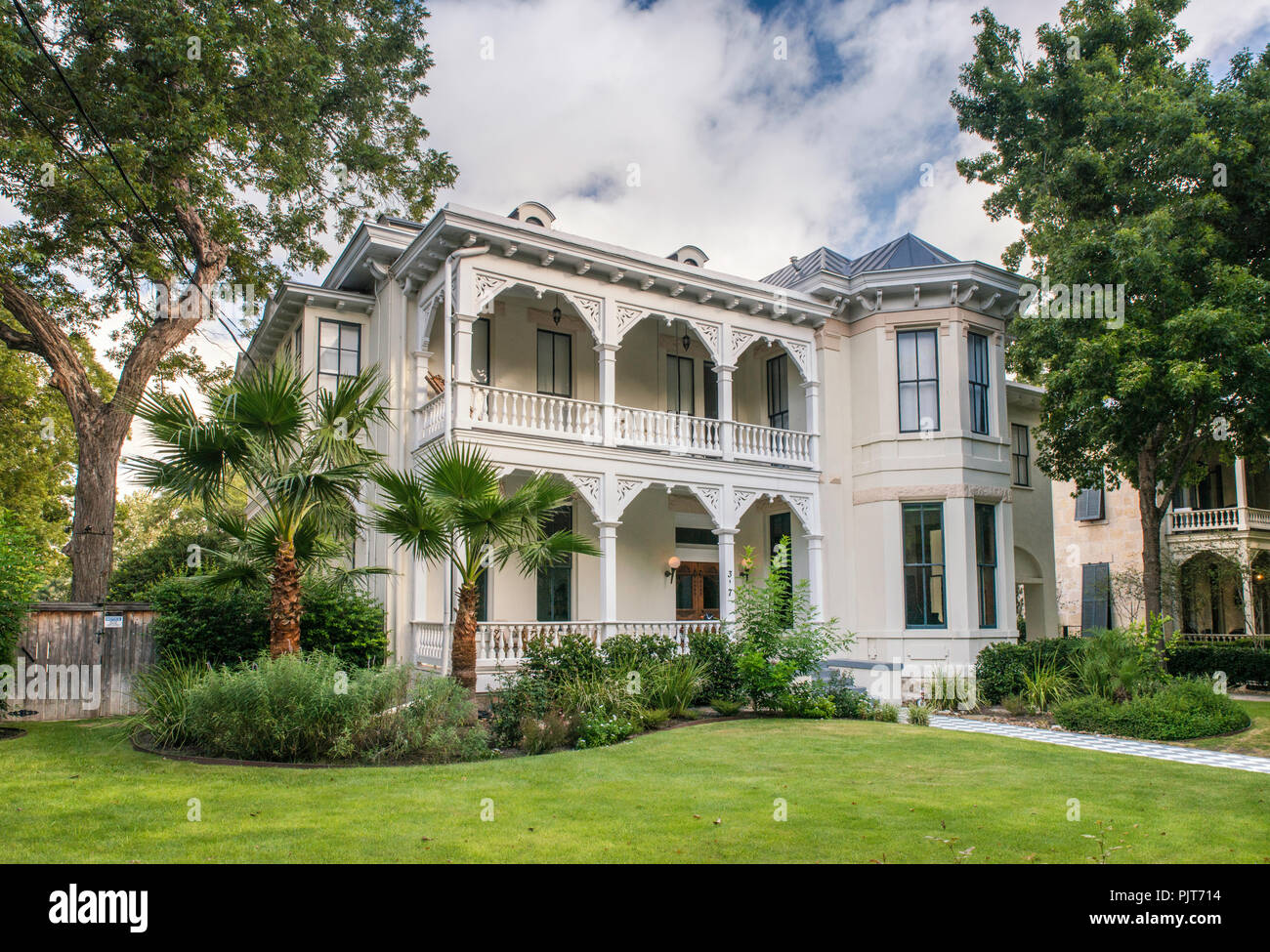 Historic house at King William Street, King William Historic District