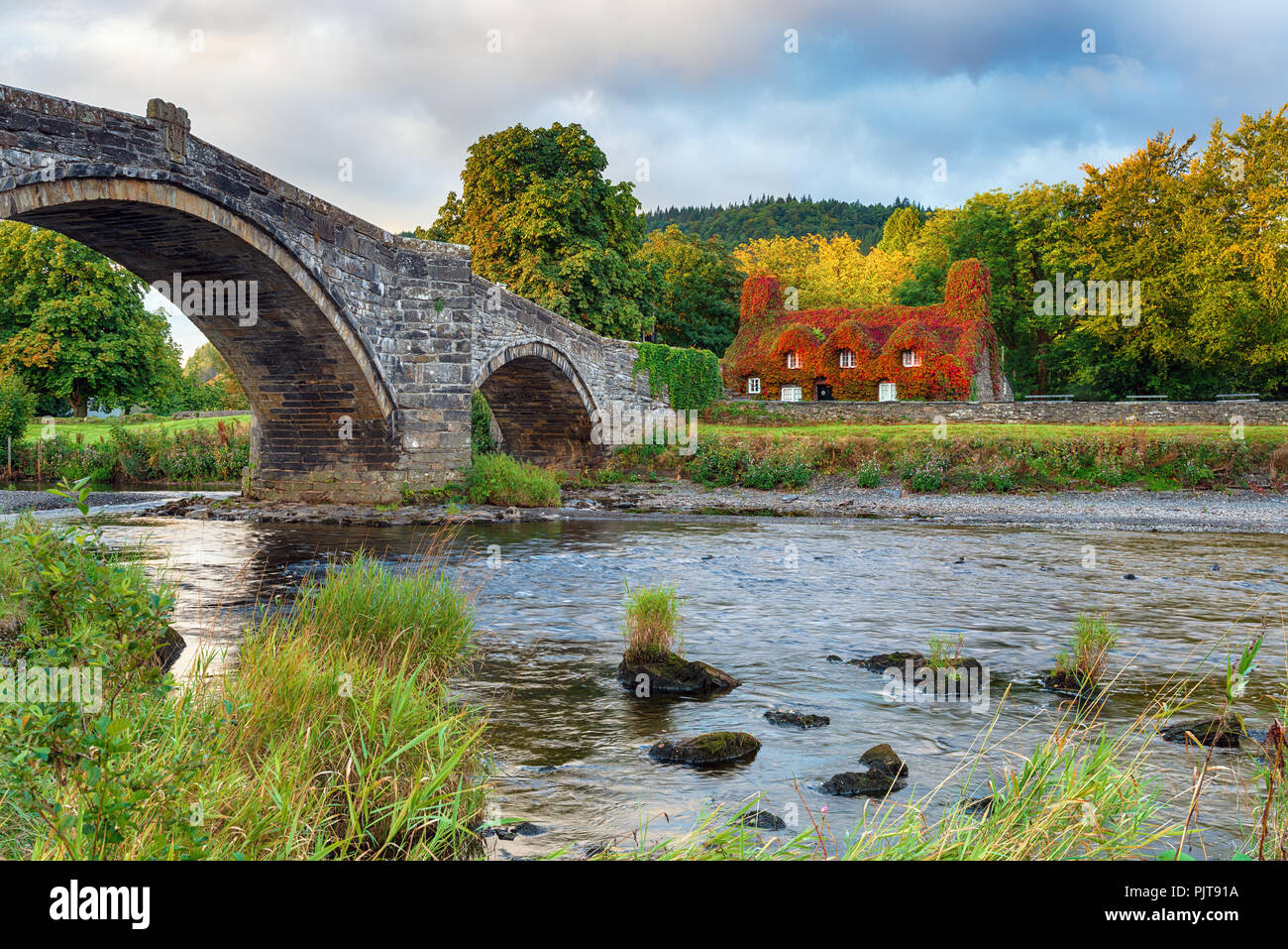 River conwy on the pont fawr bridge hi-res stock photography and images ...