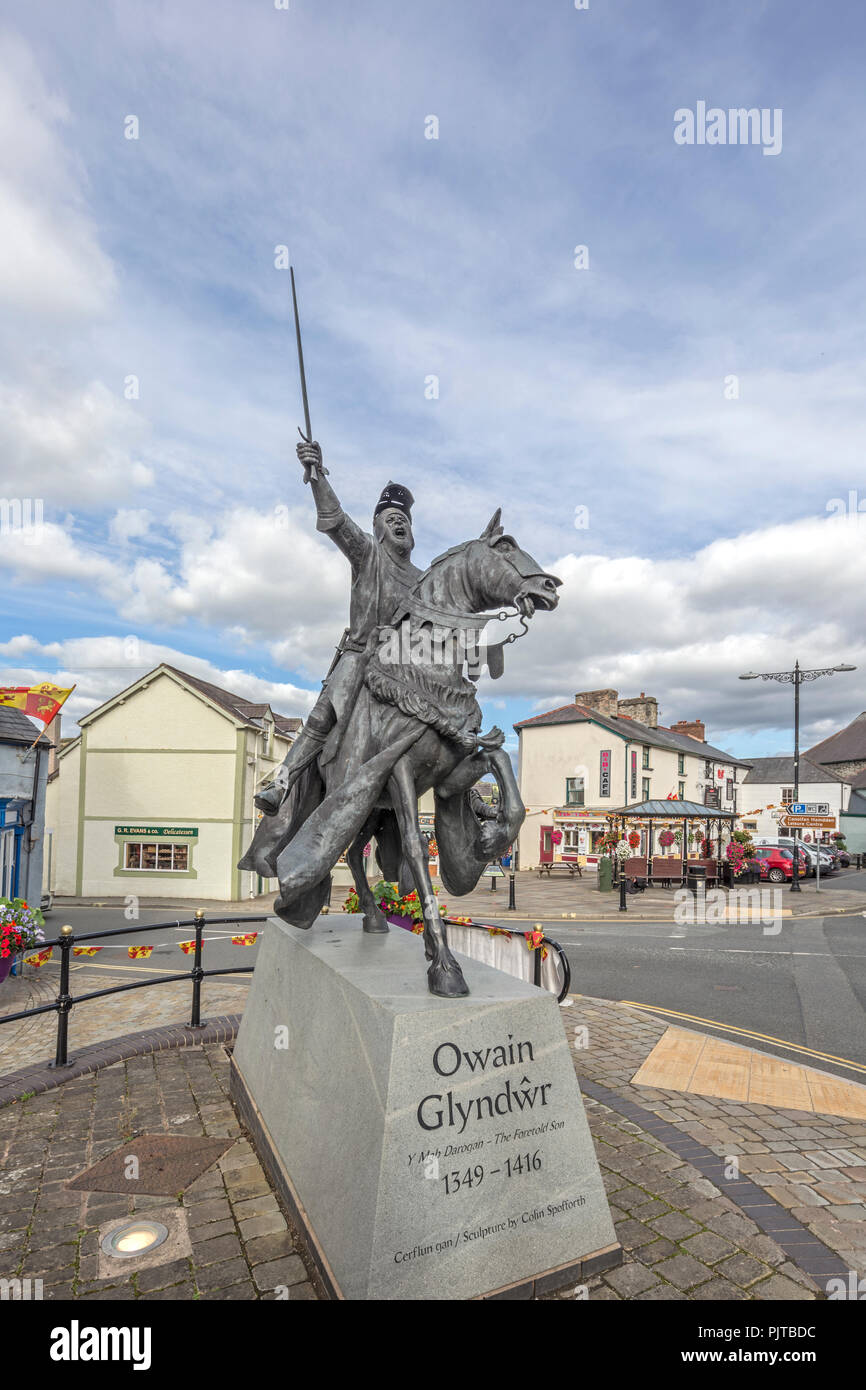 statue-owain-glyndwr-wales-hi-res-stock-photography-and-images-alamy