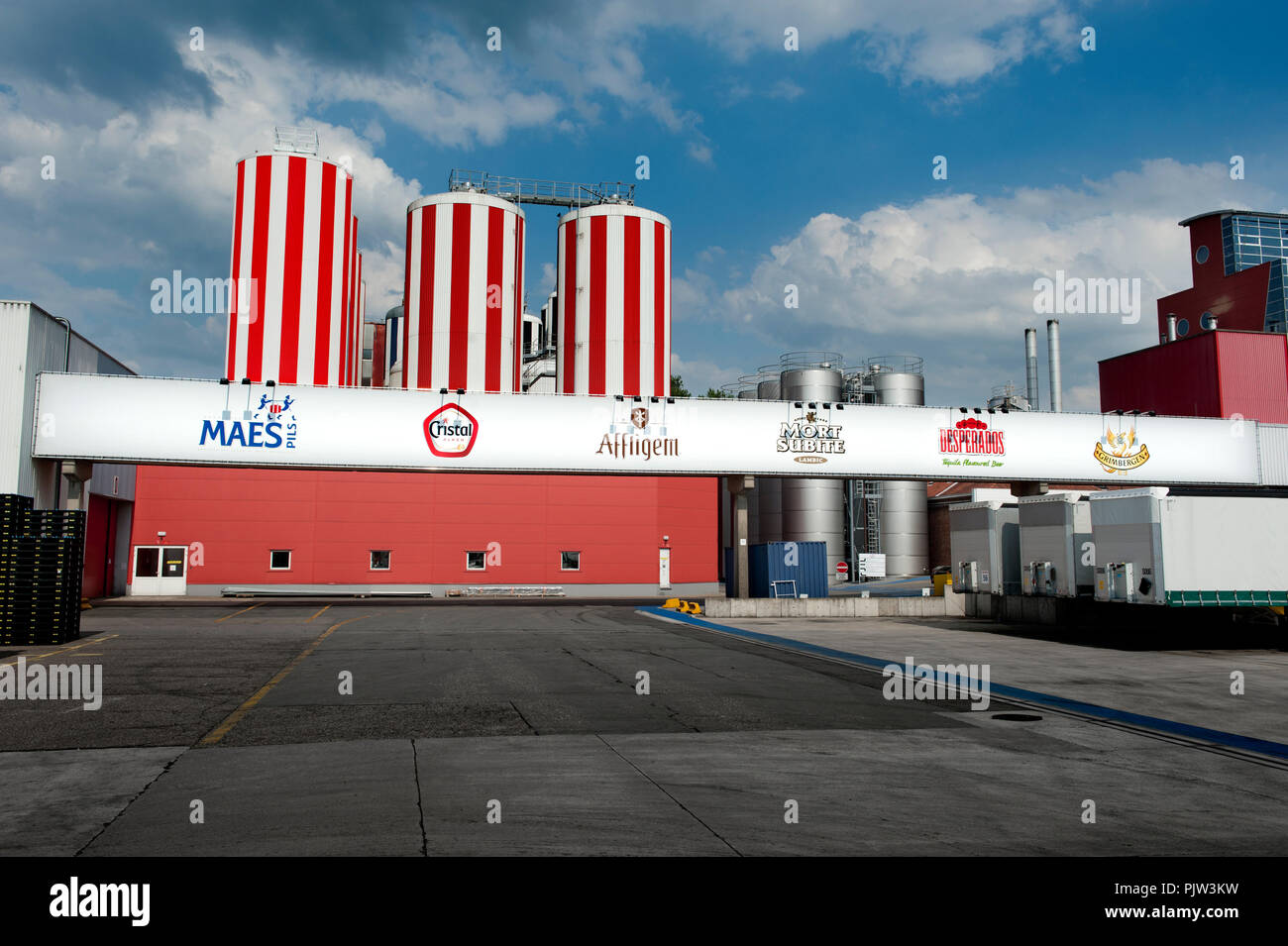 Impressions Of The Production Centre Of The Brewery Concern Alken Maes In Alken Belgium 01 08 2014 Stock Photo Alamy