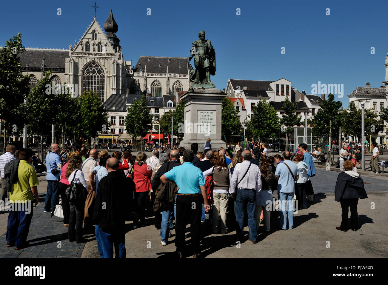 The Groenplaats in Antwerp with the statue of painter Pieter Paul Rubens (Belgium, 12/08/2008) Stock Photo