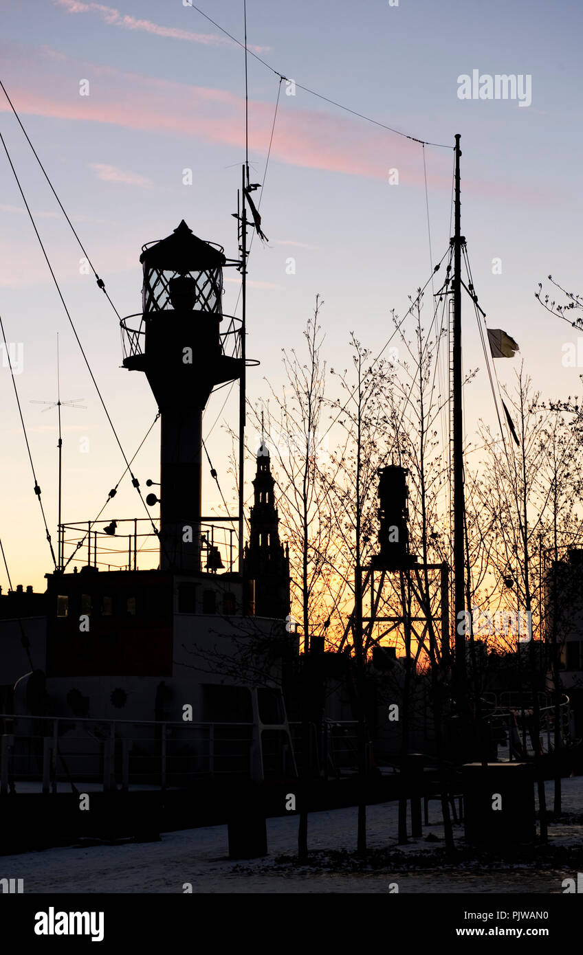 Impressions of the old port of Antwerp during the Winter at sunset (Belgium, 11/01/2009) Stock Photo