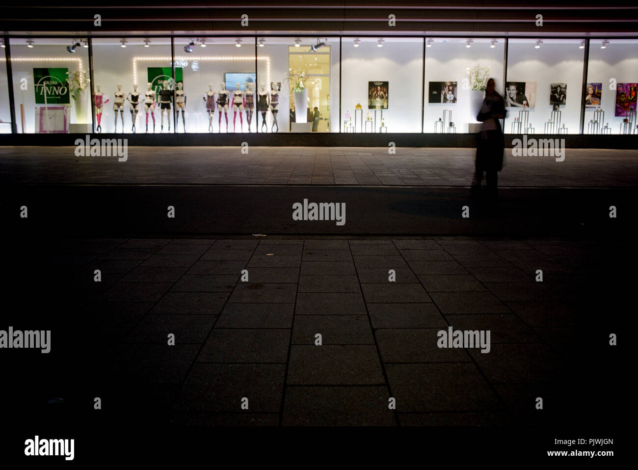 Inno galeria hi-res stock photography and images - Alamy