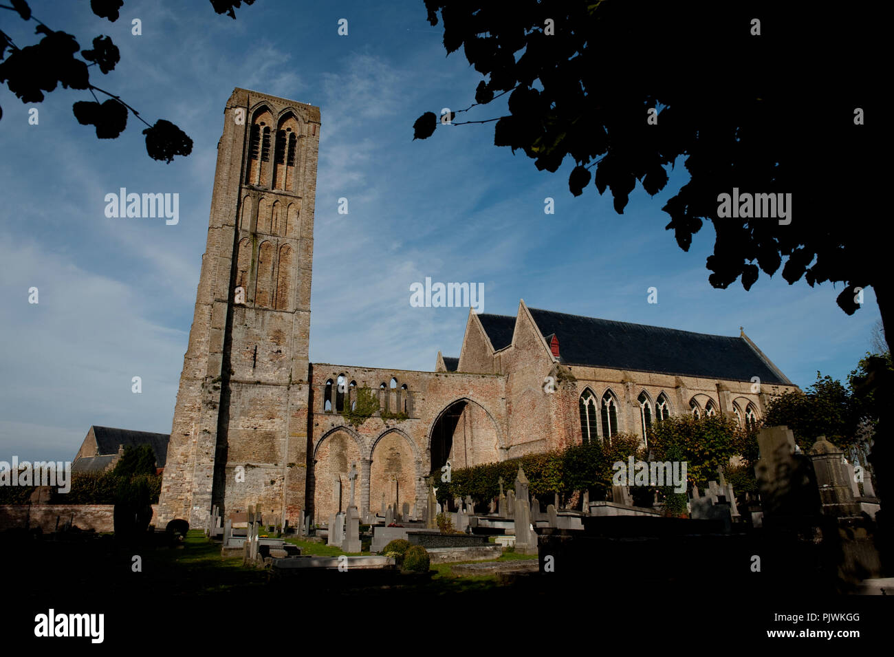 The OnzeLieveVrouwHemelvaart church in Damme (Belgium, 20/10/2008