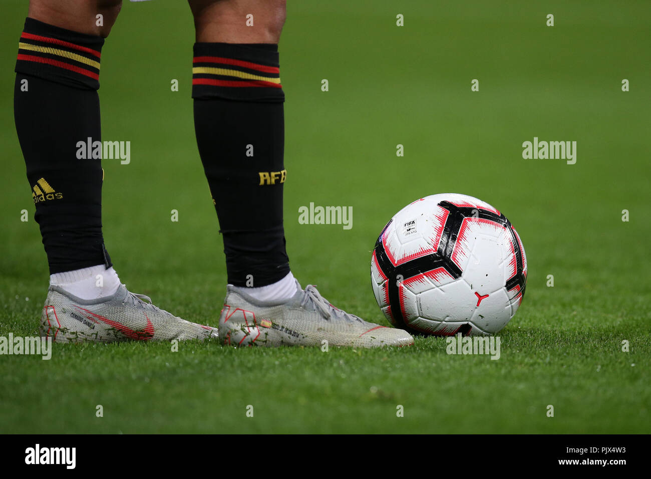 London, UK. 08th Sep, 2018. the match ball and boots of Isco of Spain. UEFA  Nations league A, group 4 match, England v Spain at Wembley Stadium in  London on Saturday 8th