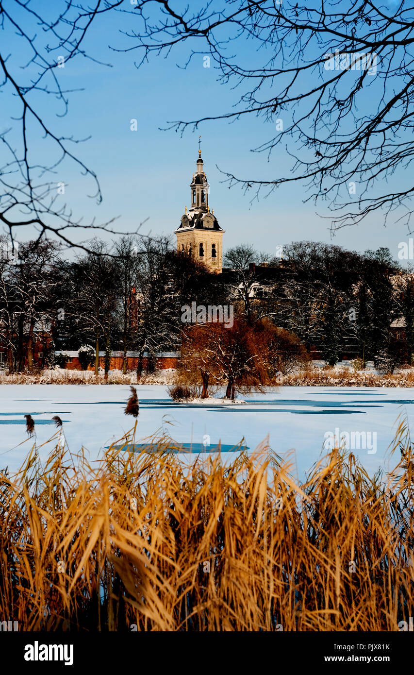 Impressions Of The Abdij Van Park In Heverlee And Its Surrounding Lakes Covered In Snow Belgium 18 12 2009 Stock Photo Alamy