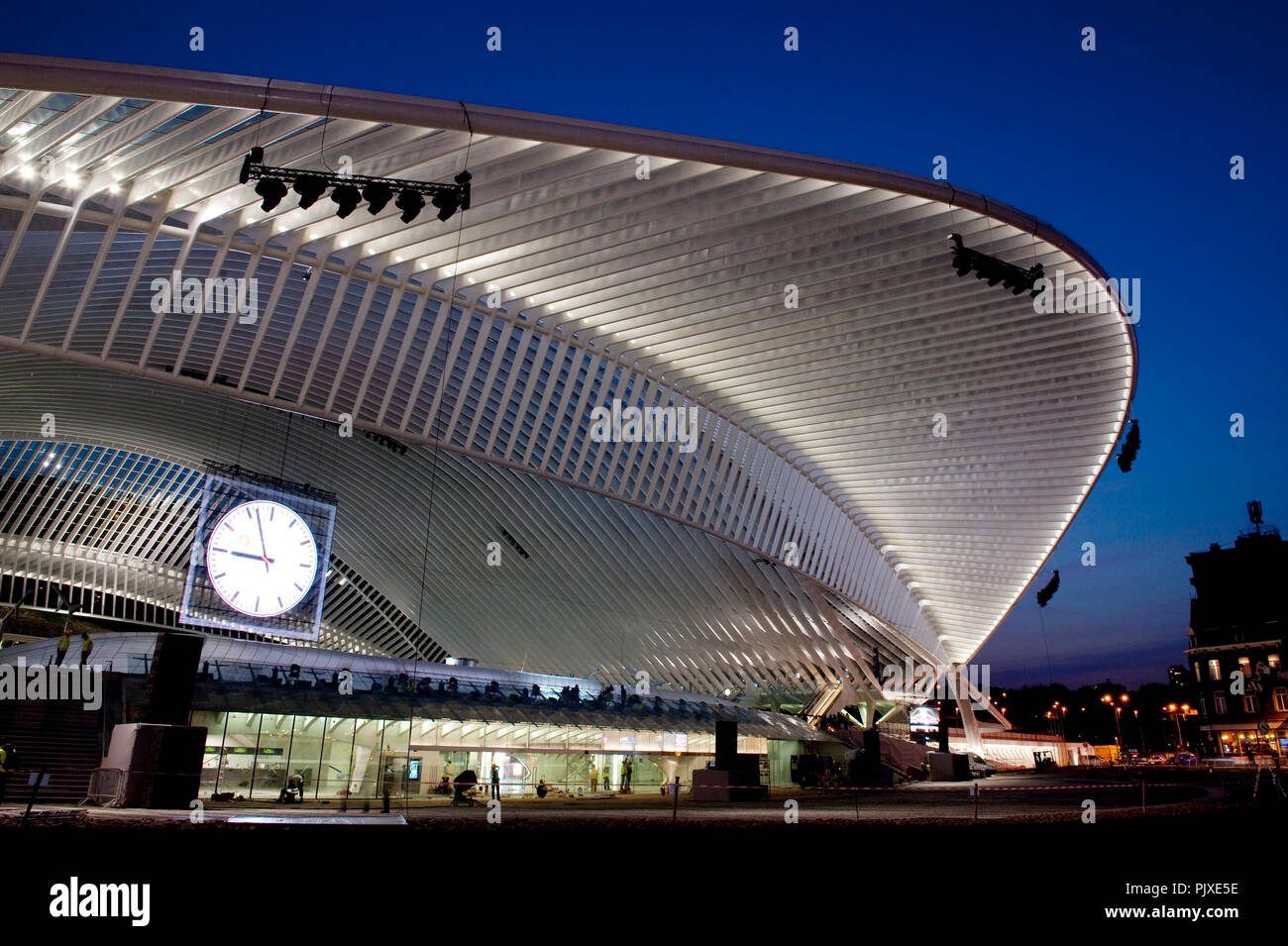 Final rehearsals of Franco Dragone's Gare A Vous spectacular show for